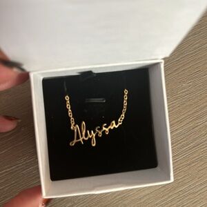 NIB Mint & Lily “Alyssa” necklace